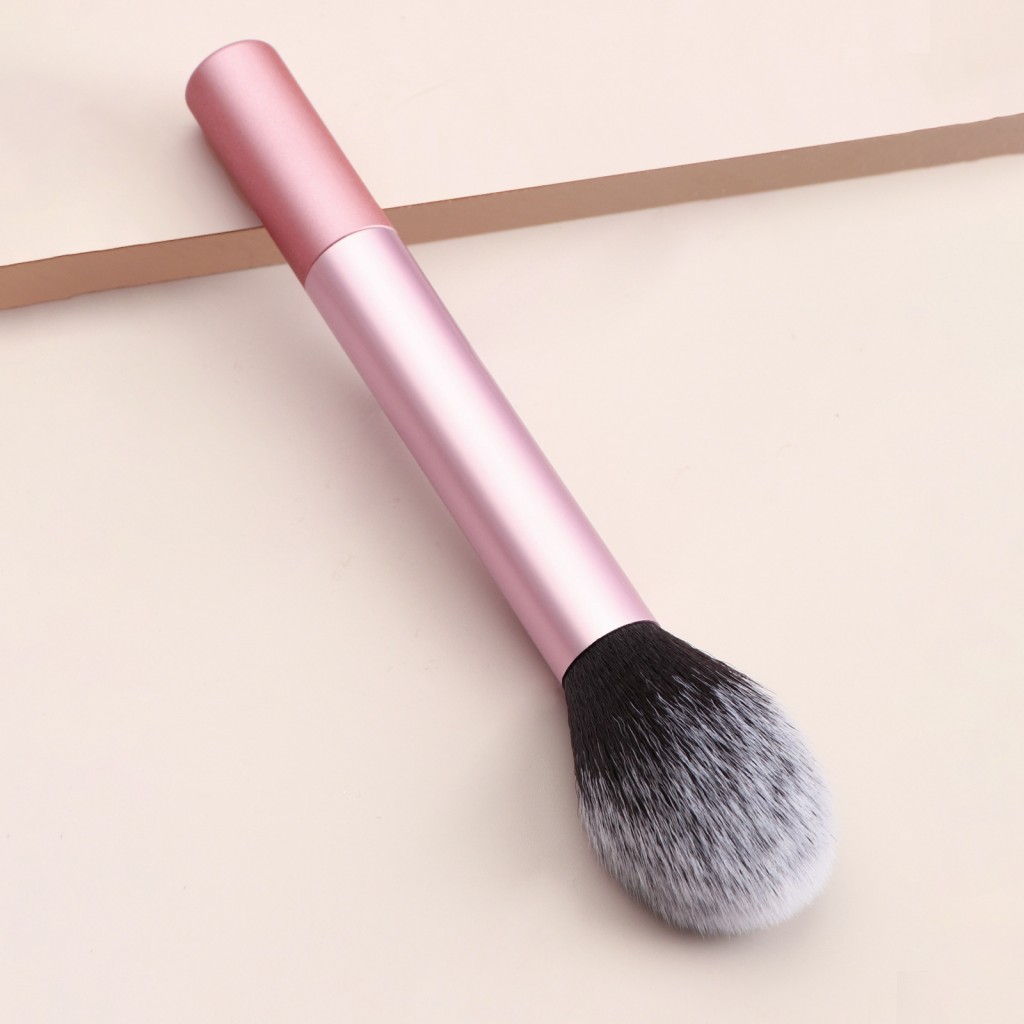 Кисть для румян
