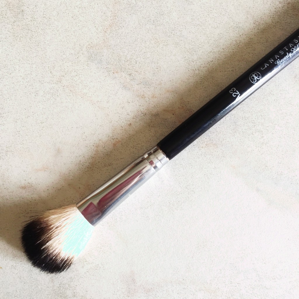 Кисти для хайлайтера из натурального ворса Anastasia А23