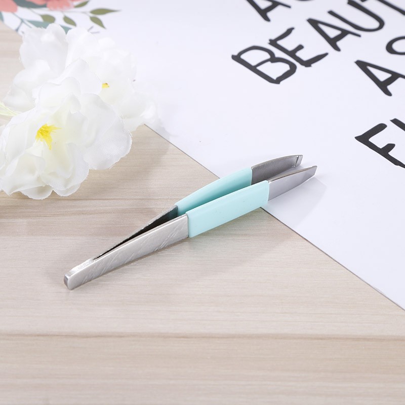 Пинцет для бровей с силиконовой ручкой