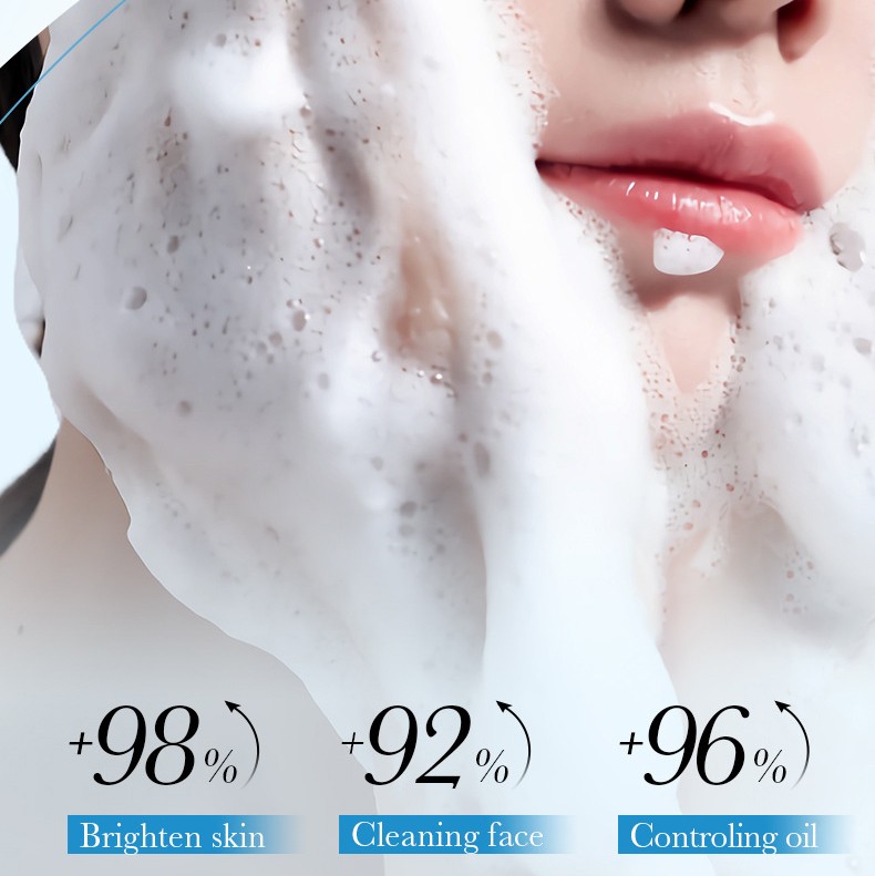 Пенка-мусс для умывания с массажной силиконовой щеточкой ГИАЛУРОНОВАЯ КИСЛОТА Sadoer, 120 мл.