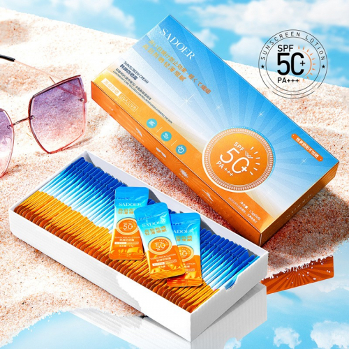 Солнцезащитный крем для лица и тела SPF 50 Sadoer , 1 саше 1,5 гр.