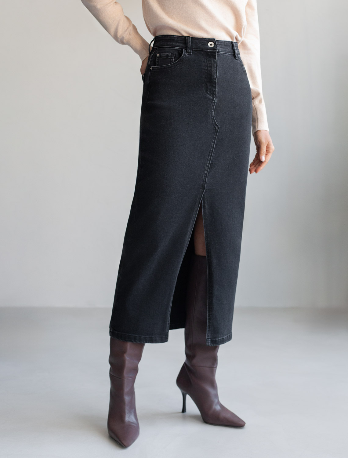 Джинсовая юбка из плотной эластичной джинсы 13OZ.