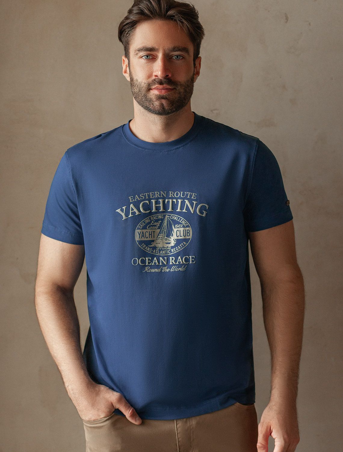 Футболка из премиального хлопка с авторским принтом