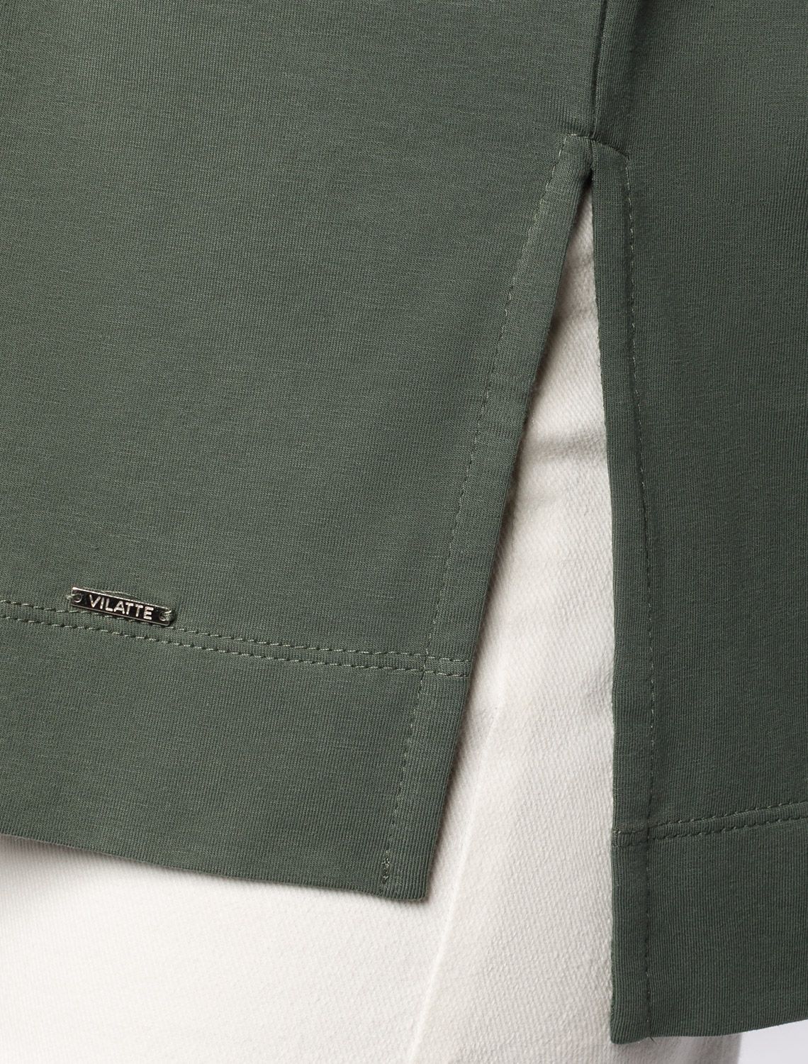 Ст.цена 1490р Футболка свободного кроя с авторским принтом D49.082 т.оливковый_dreams