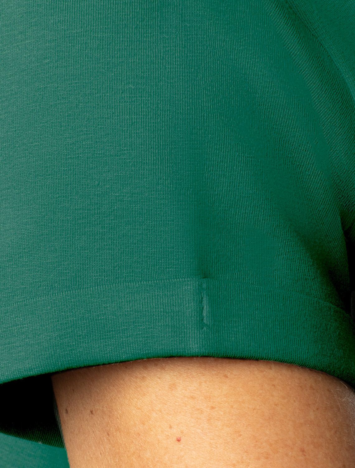 Ст.цена 1290р Футболка из премиального хлопка с авторским принтом D49.097 зеленый_пальмы