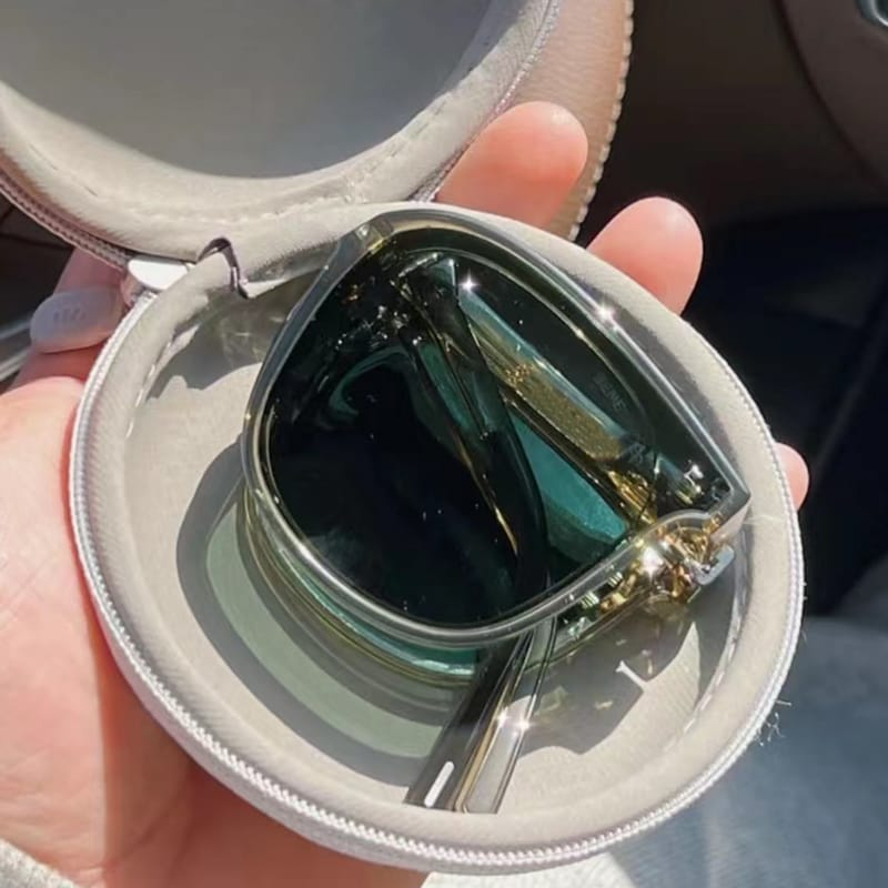 Женские солнцезащитные складные очки с чехлом чёрные