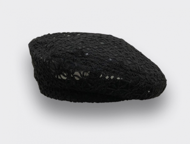 Берет вязаный женский. Черный