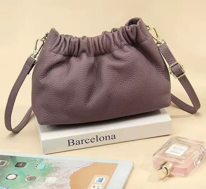 Женская кожаная сумка-мешок, коричнево-розовая