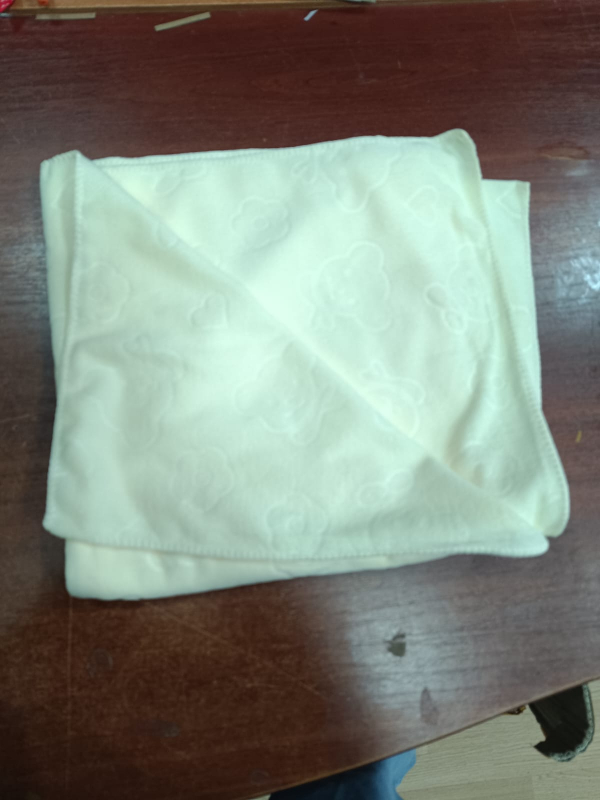 Акция! Полотенце из микрофибры с мишками. Желтое