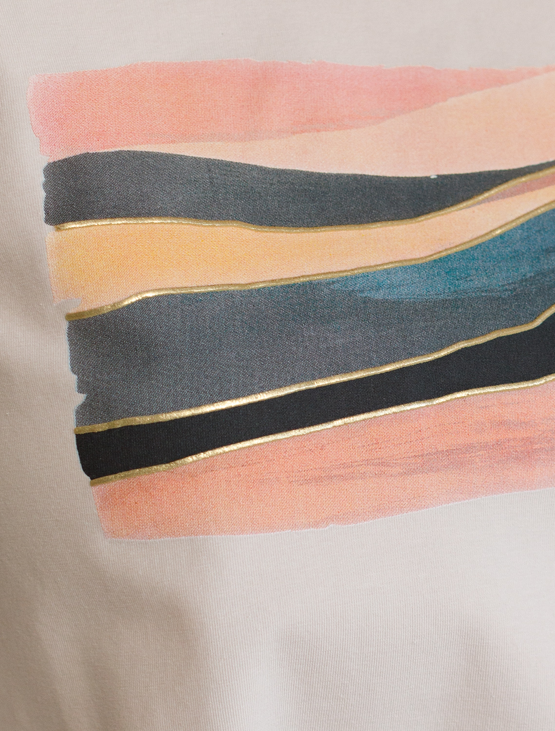 Футболка из премиального хлопка с авторским принтом