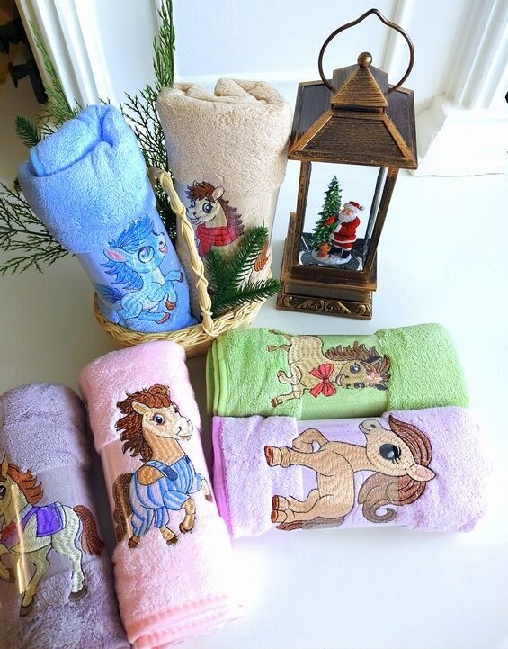 Полотенце из микрофибры с вышивкой