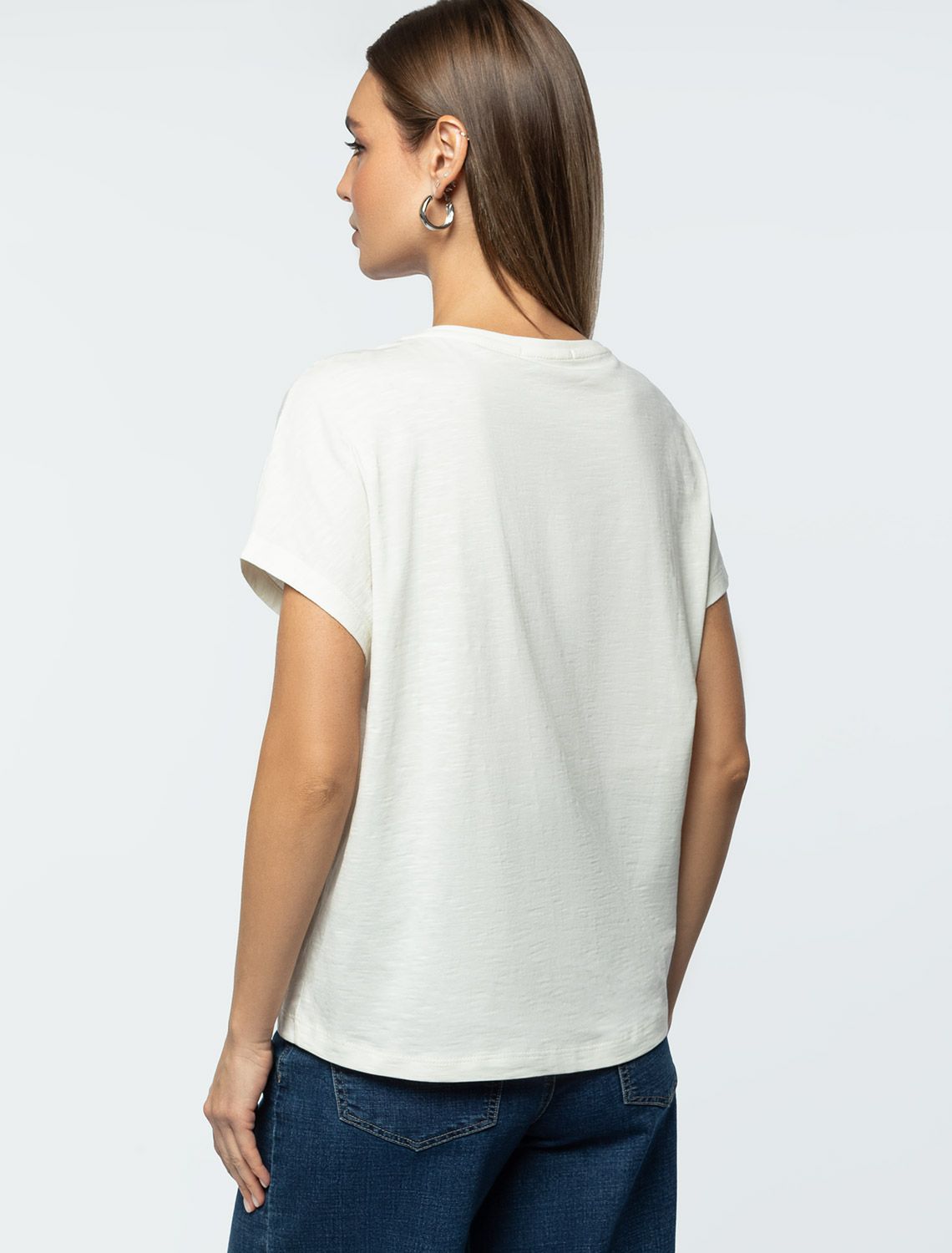 Ст.цена 1190р Футболка из фактурного полотна из 100% хлопка D49.070 молочный