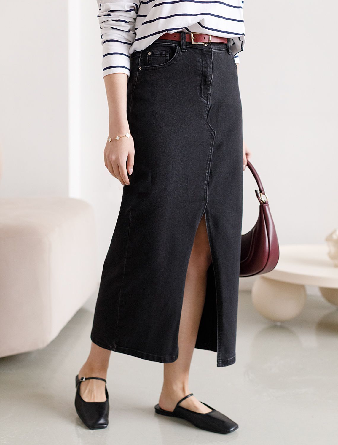 Джинсовая юбка из плотной эластичной джинсы 13OZ. D56.124 черный