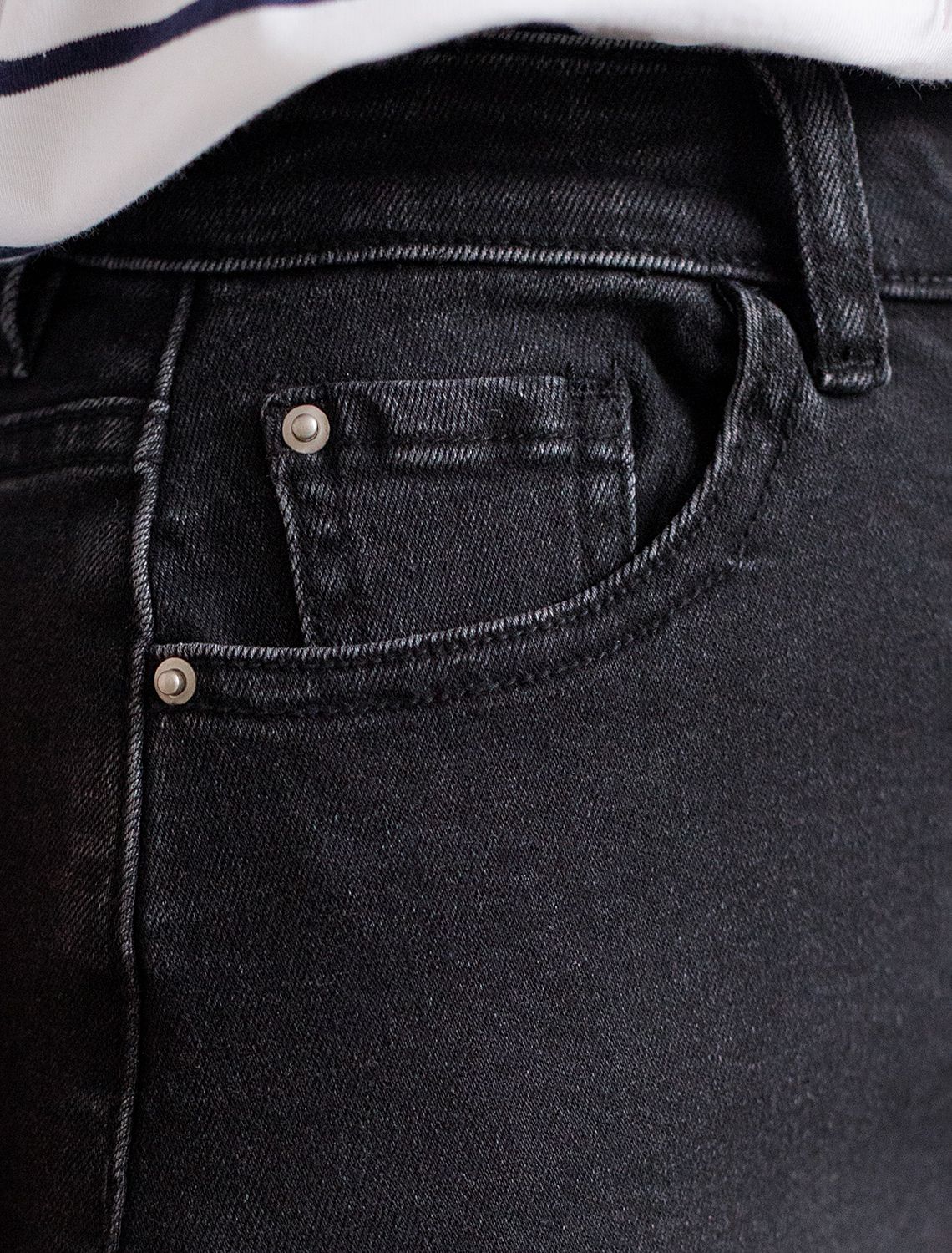 Джинсовая юбка из плотной эластичной джинсы 13OZ. D56.124 черный