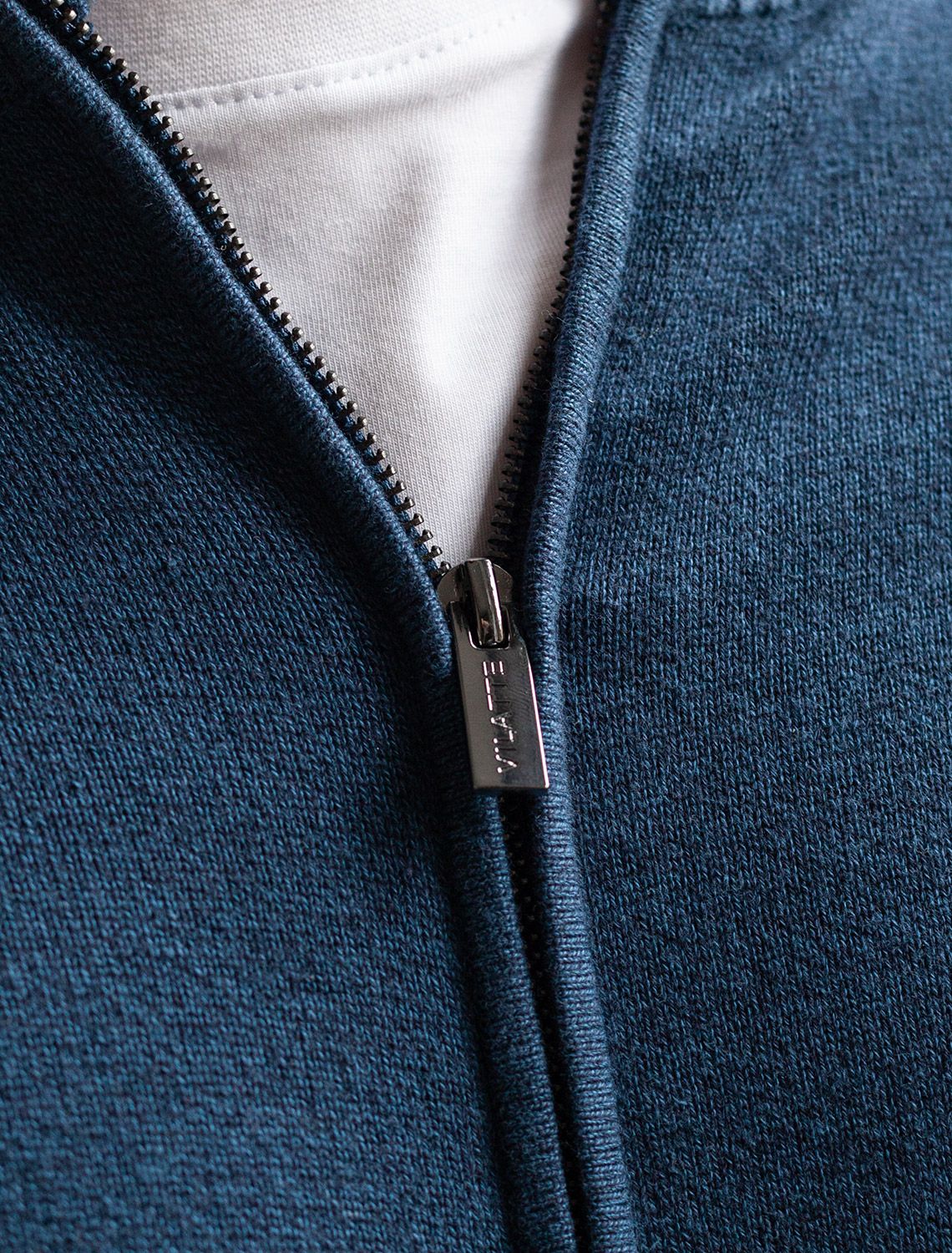 Кардиган на молнии из хлопка с нейлоном U31.000 светло-синий меланж