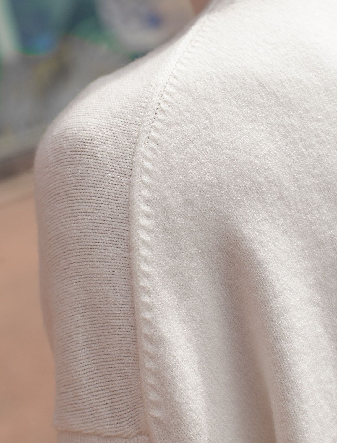 Свитер из пряжи с кашемиром D34.205 натуральный белый