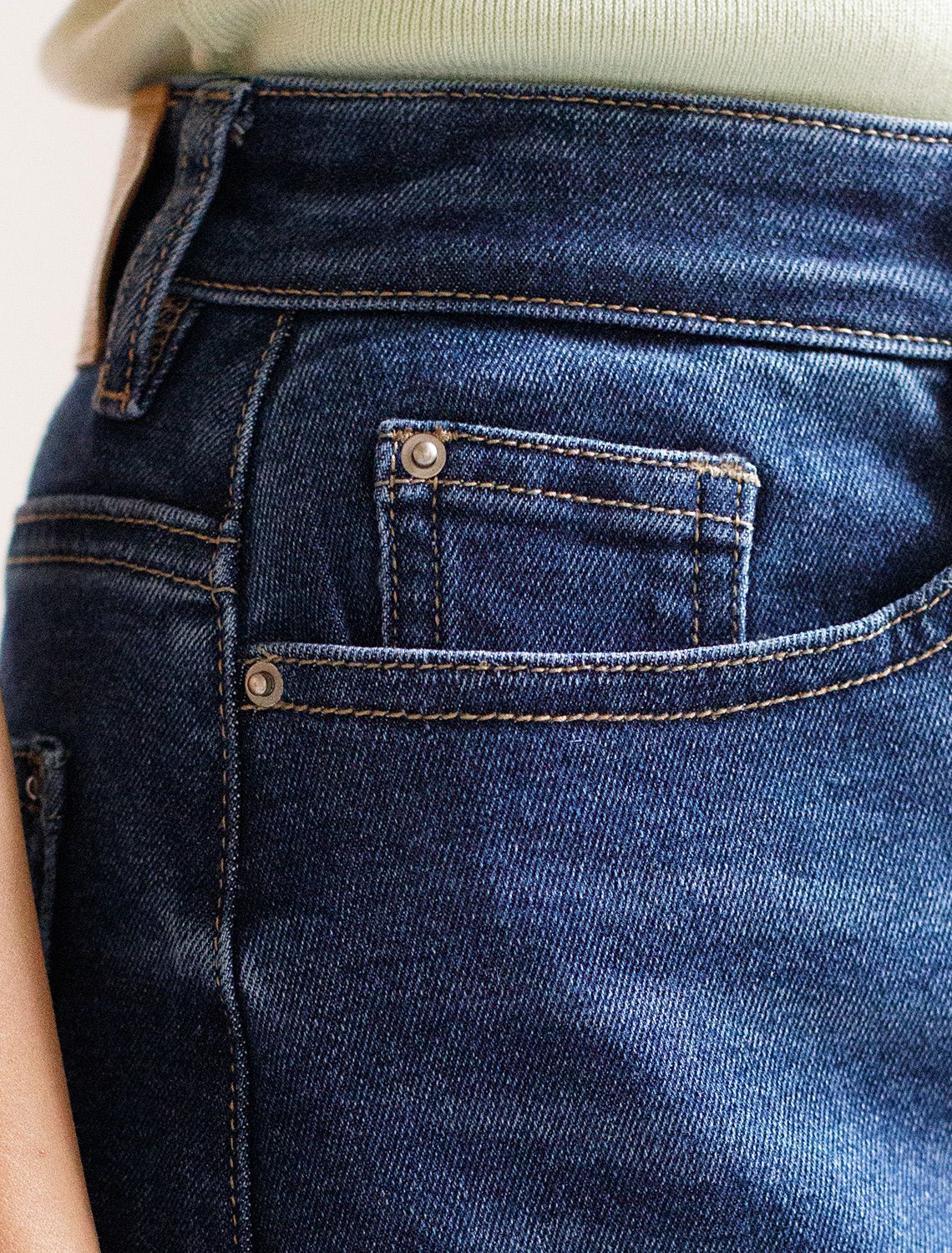 Джинсовая юбка из плотной эластичной джинсы 13.8OZ. D56.122 синий