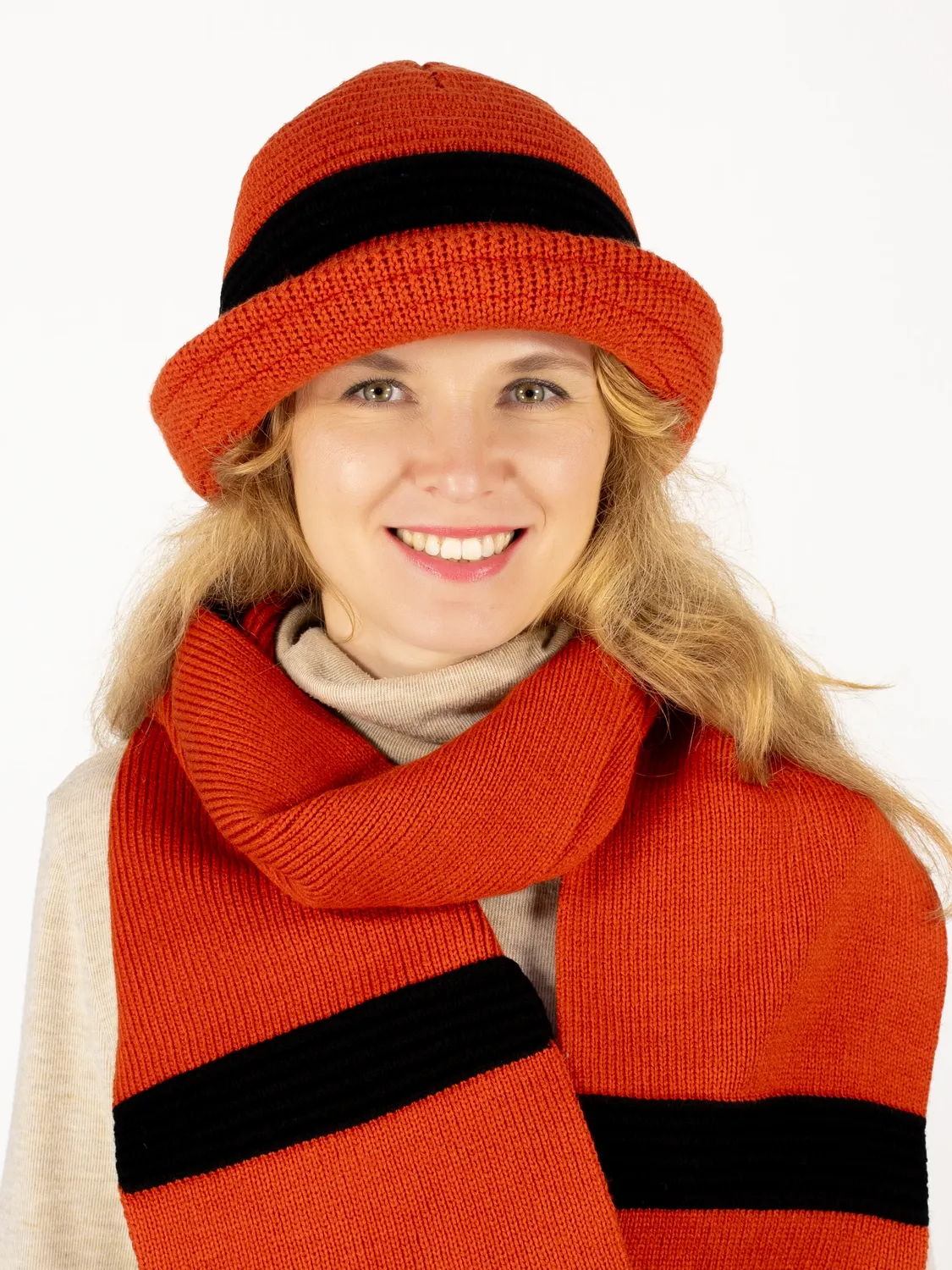 Комплект шляпа+шарф женский весна-осень Qadro (Цвет оранжевый), размер 54-56, шерсть 30%