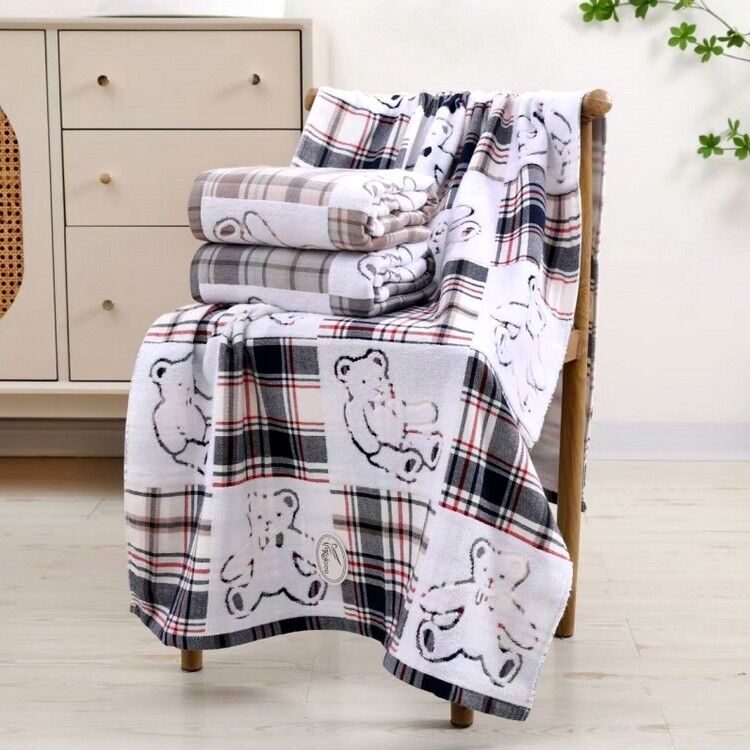 Махровое полотенце