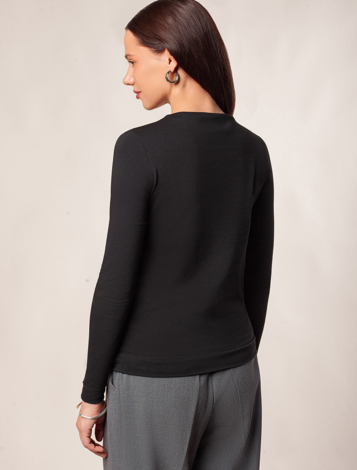 Джемпер с цельнокроеным воротом из премиального хлопка