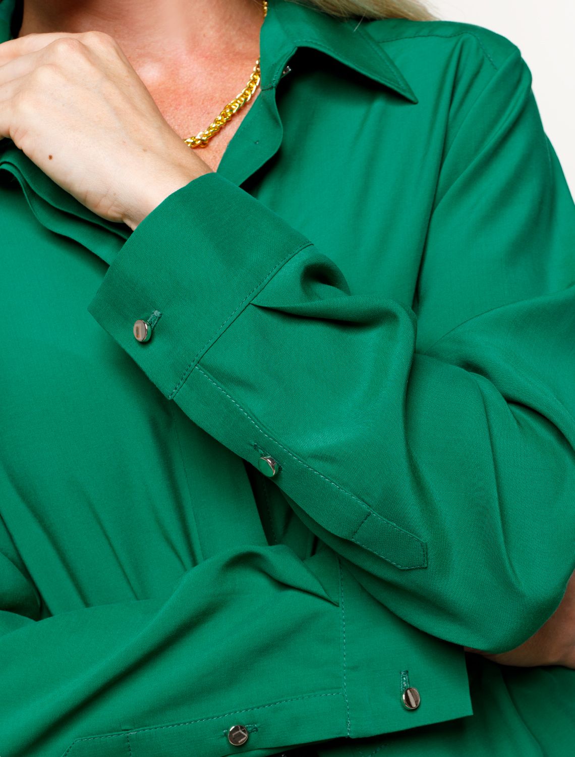 Ст.цена 3690р Платье А-силуэта из лиоцелла с вискозой D22.234 зеленый