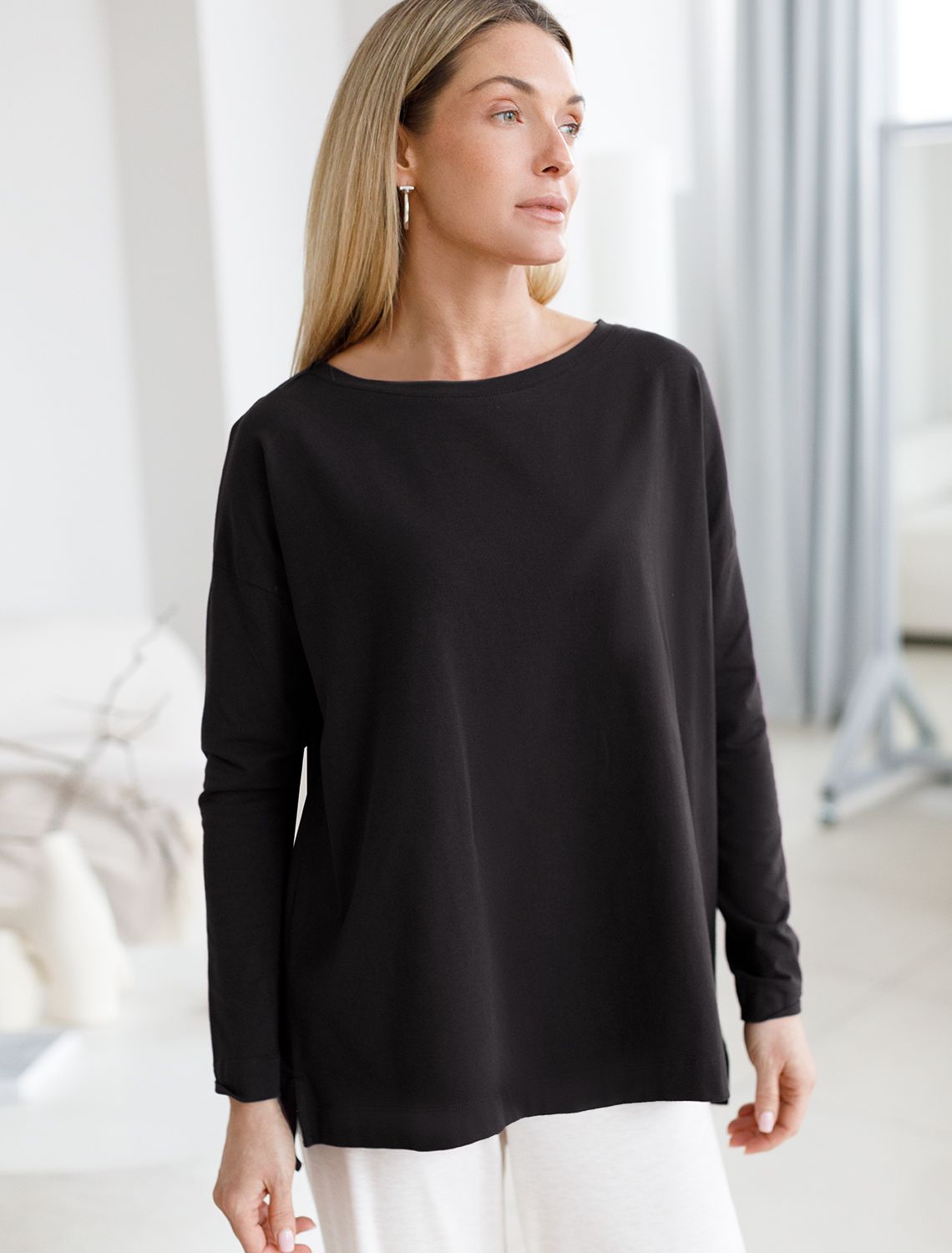 Ст.цена 1290р Джемпер из премиального хлопка с эластаном D49.959 черный