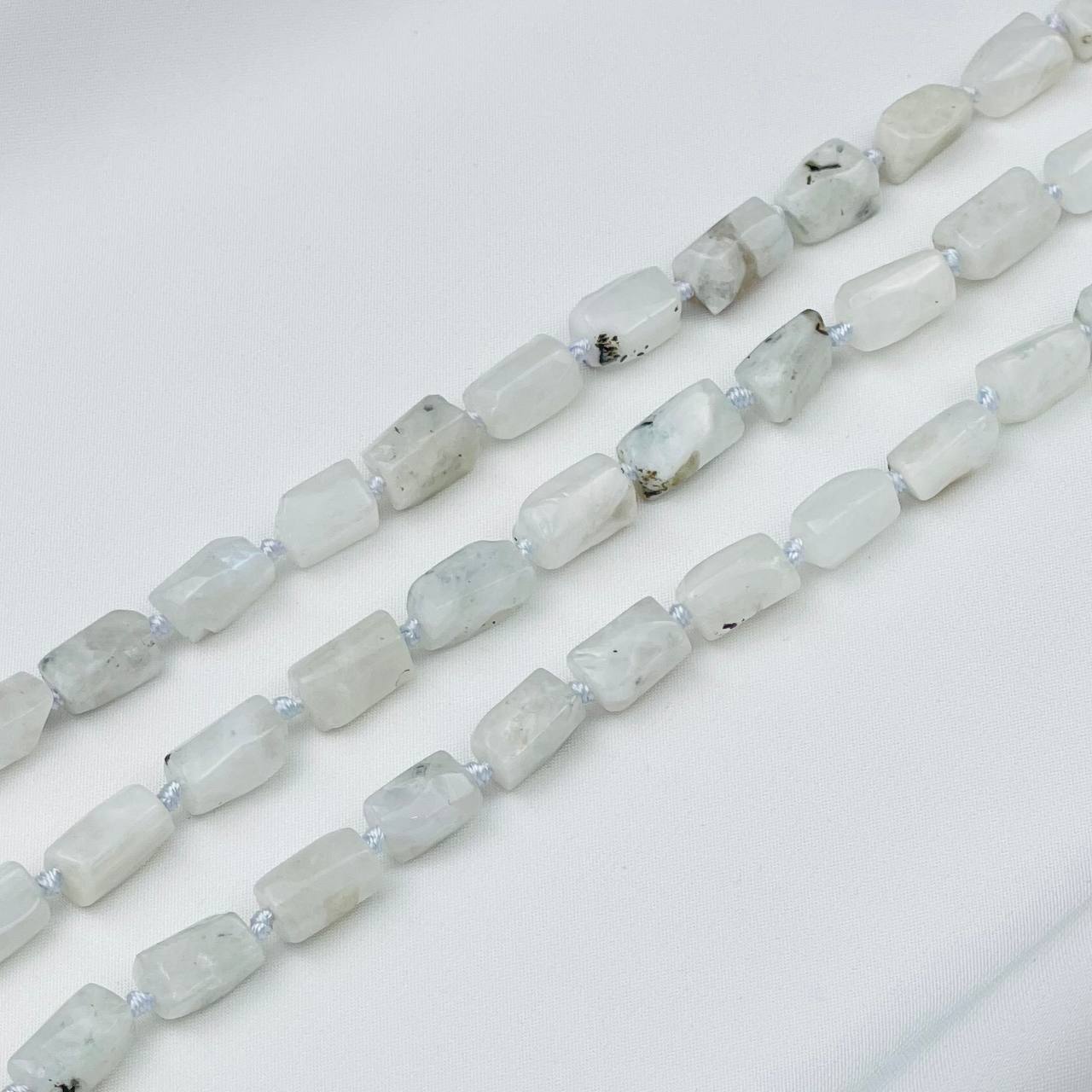 Радуга Самоцветов Бусины для украшений из Лунного камня с вкл. Турмалина