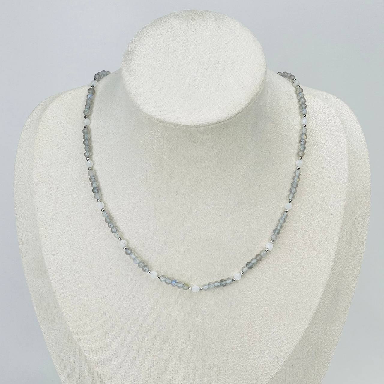 Радуга Самоцветов Колье из Лабрадора и Лунного камня