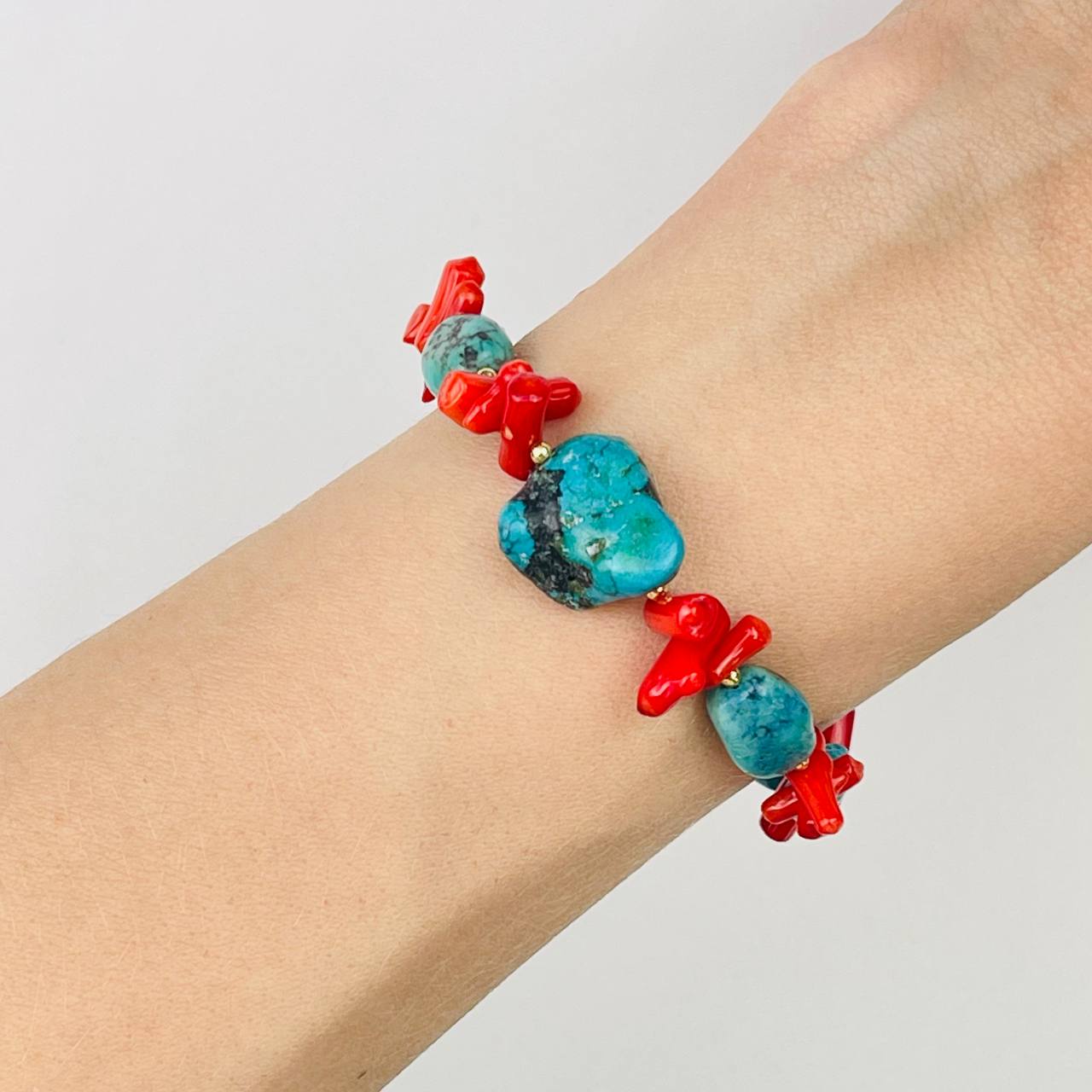 Радуга Самоцветов Браслет из Бирюзы и Коралла