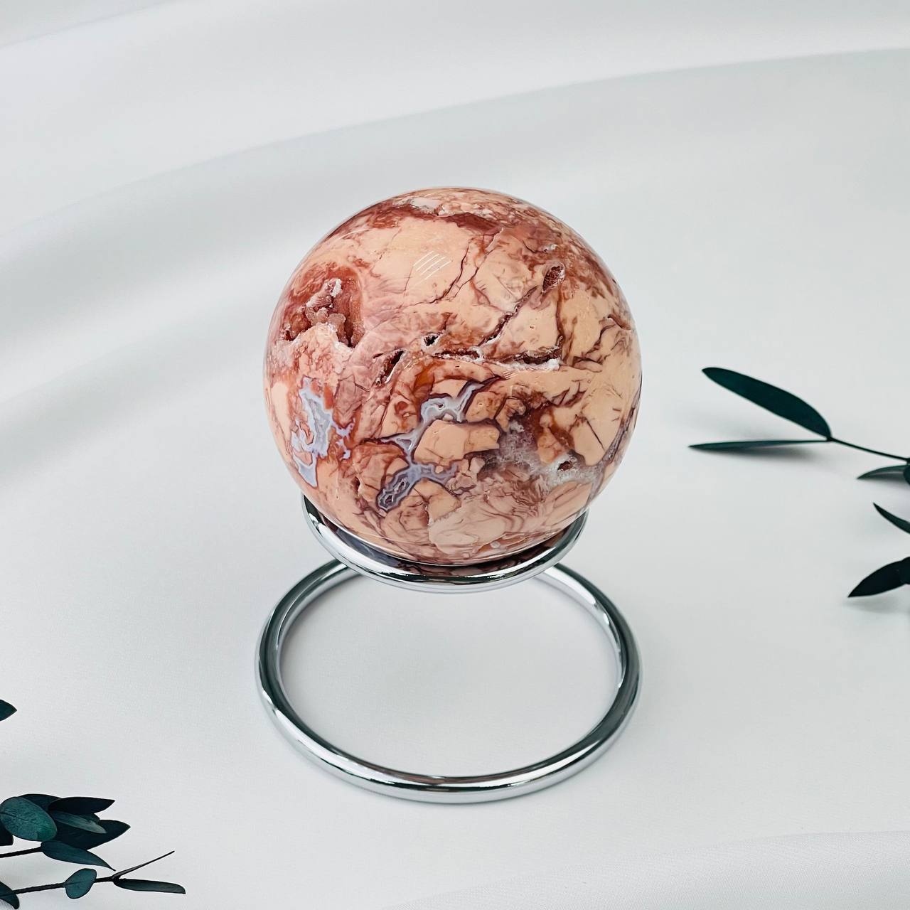 Радуга Самоцветов Шар из цветочного Агата на подставке