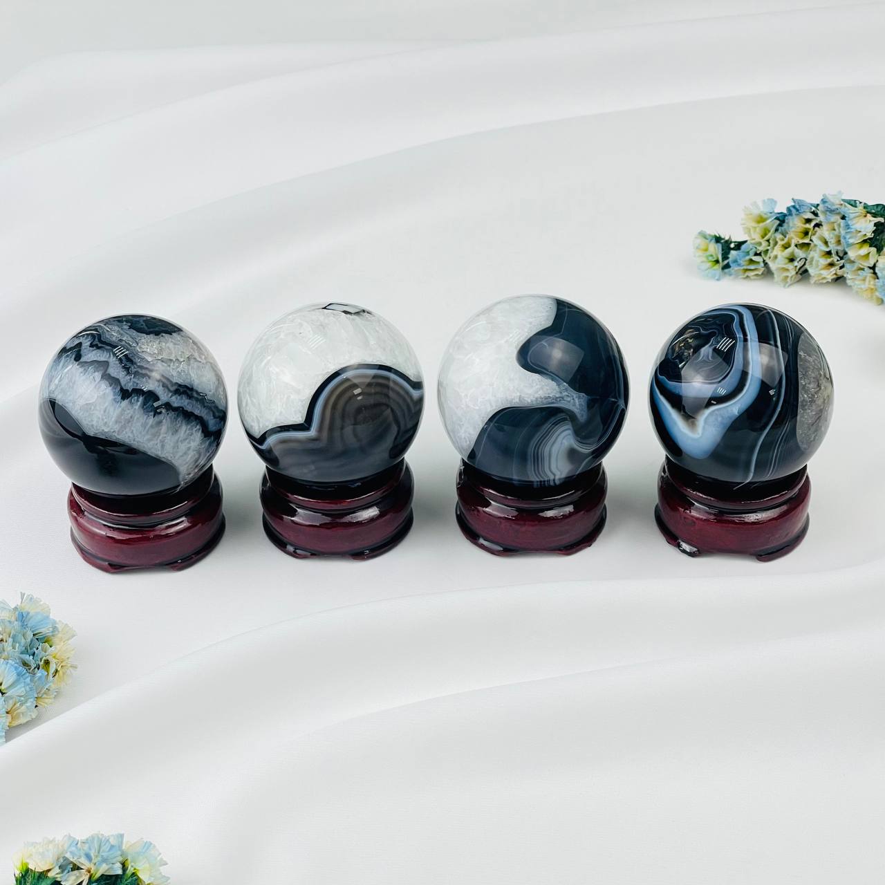 Радуга Самоцветов Шар из Агата на подставке