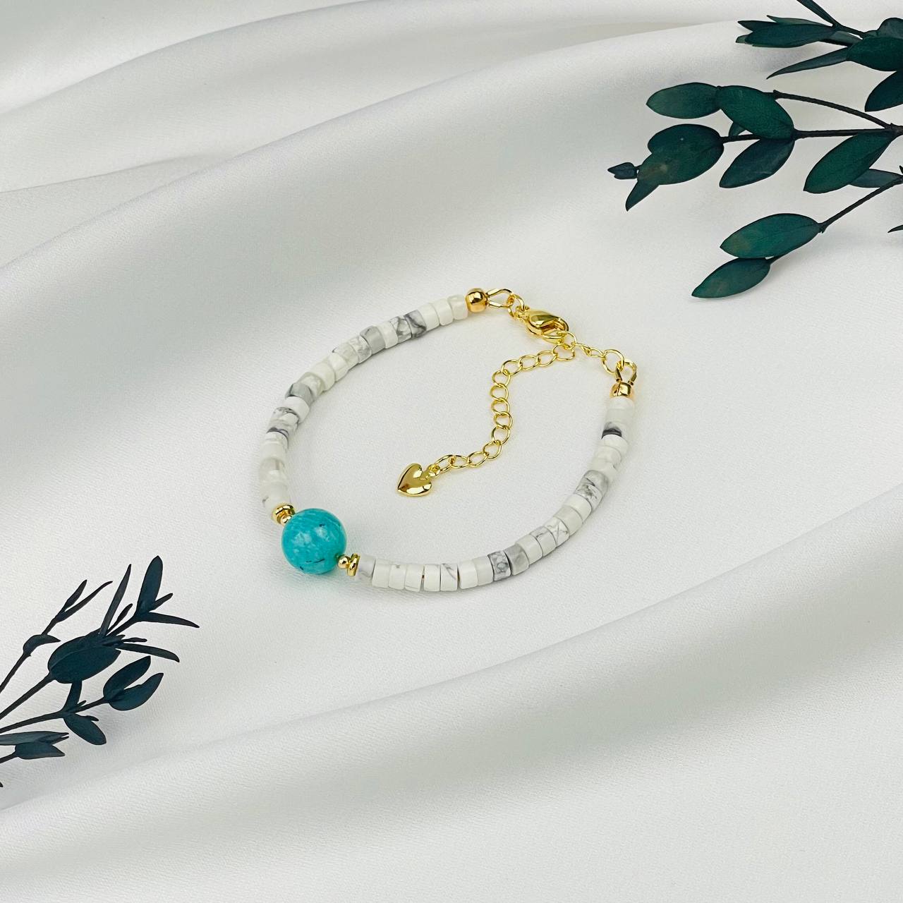 Радуга Самоцветов Браслет из Говлита и Амазонита