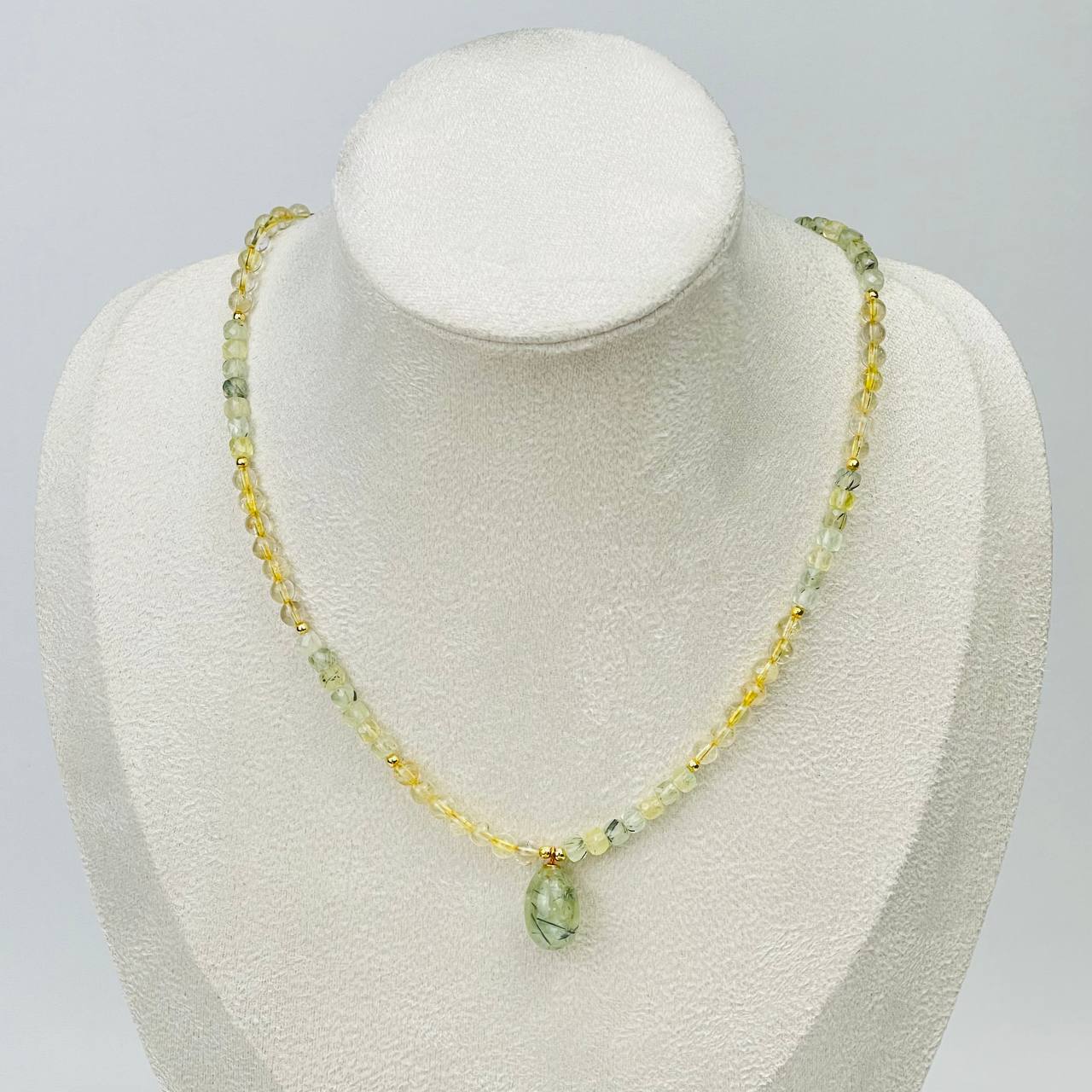 Радуга Самоцветов Колье из Пренита и Цитрина