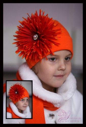 Оранжевая шапка с астрой Аэлита