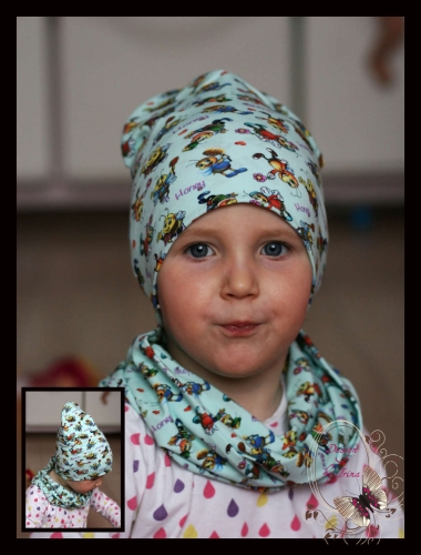 Комплект для девочки «Пчёлкин дом»(шапка+шарф-восьмерка)