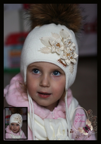 Комплект (шапка+шарф) Ребекка (молоко) с натуральным помпоном из енота