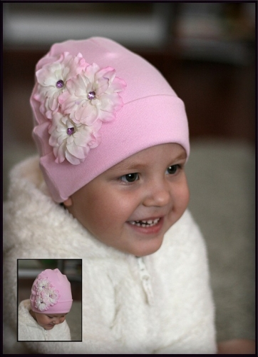 Бледно-розовая шапочка Луиза