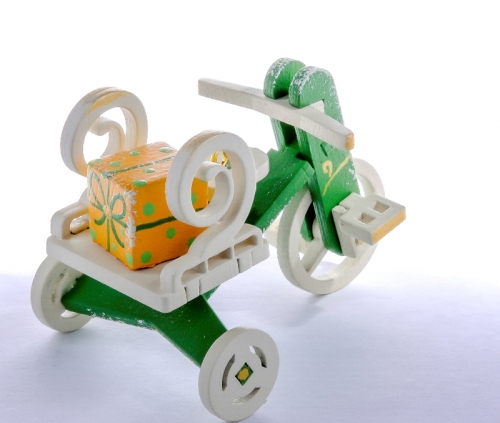 Елочная игрушка - Детский велосипед с багажником 6017 Twirl