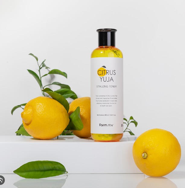 MISTIC Brightening Yuzu Toner Тонер с экстрактом юдзу для сияния кожи 250мл