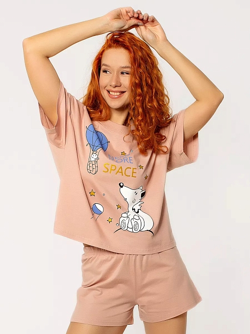 Женский костюм