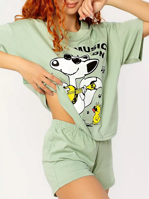 Женский костюм