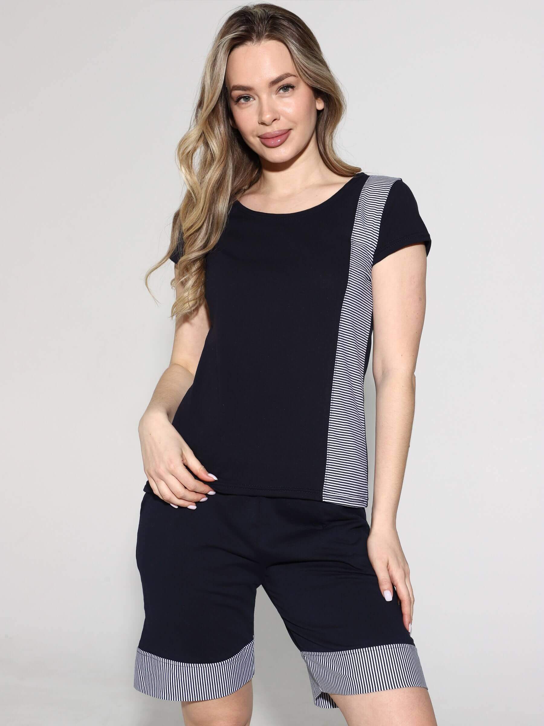 Женский костюм с шортами Море