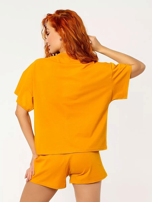 Женский костюм