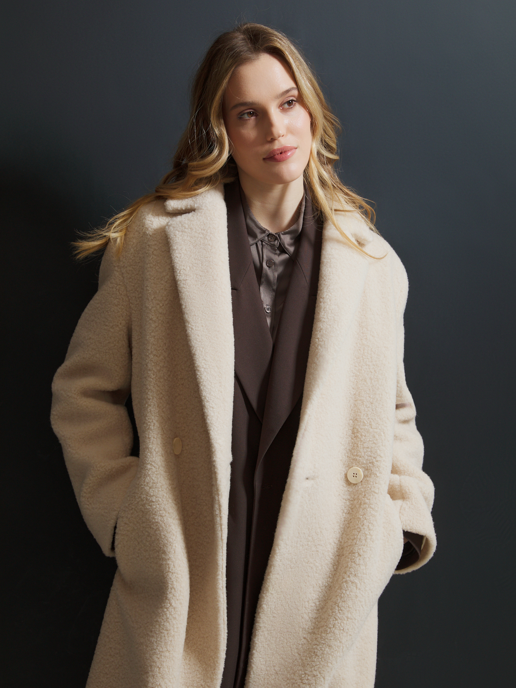 Женское пальто тедди MAISON DAVID SONIA_TEDDY 05 4508103, молочно-бежевый