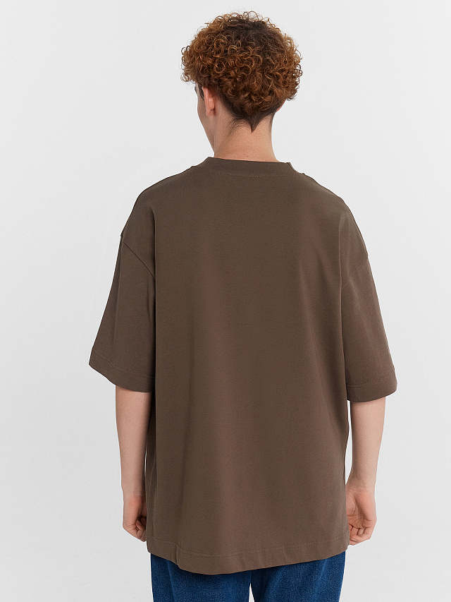 Футболка мужская коричневая с принтом