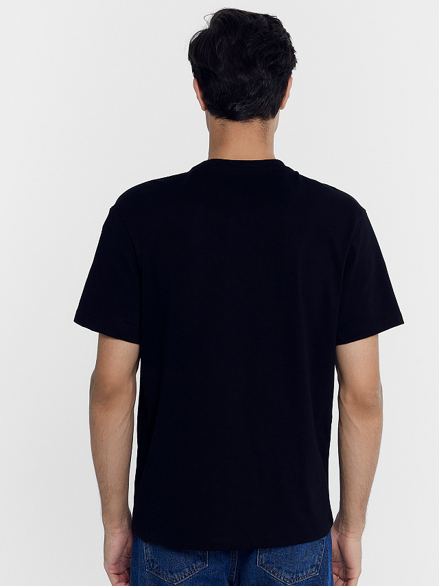 Футболка мужская черная с печатью