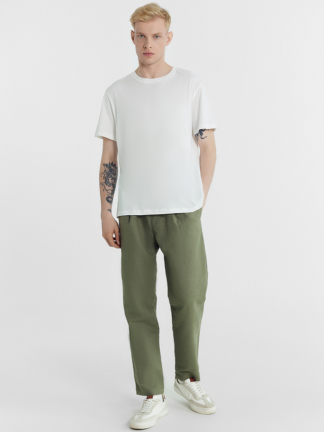 Футболка мужская в белом цвете