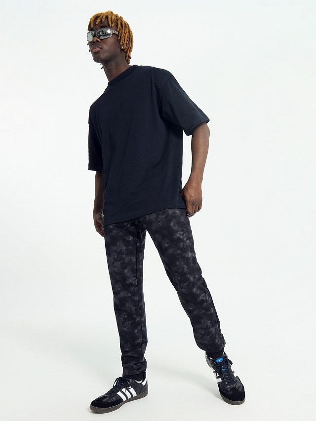 Брюки мужские черные в технике тай-дай