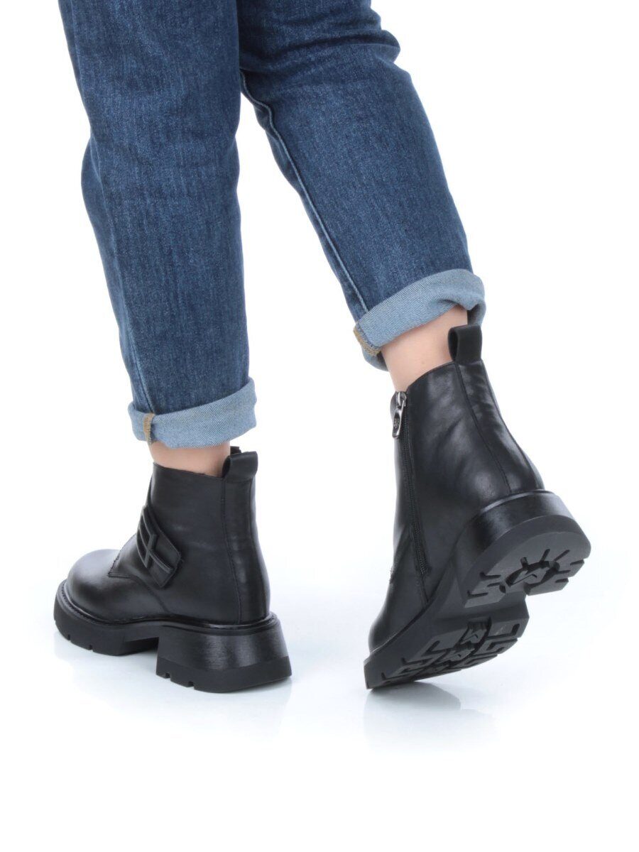 04-M3-L857 BLACK Ботинки зимние женские (натуральная кожа, натуральный мех)