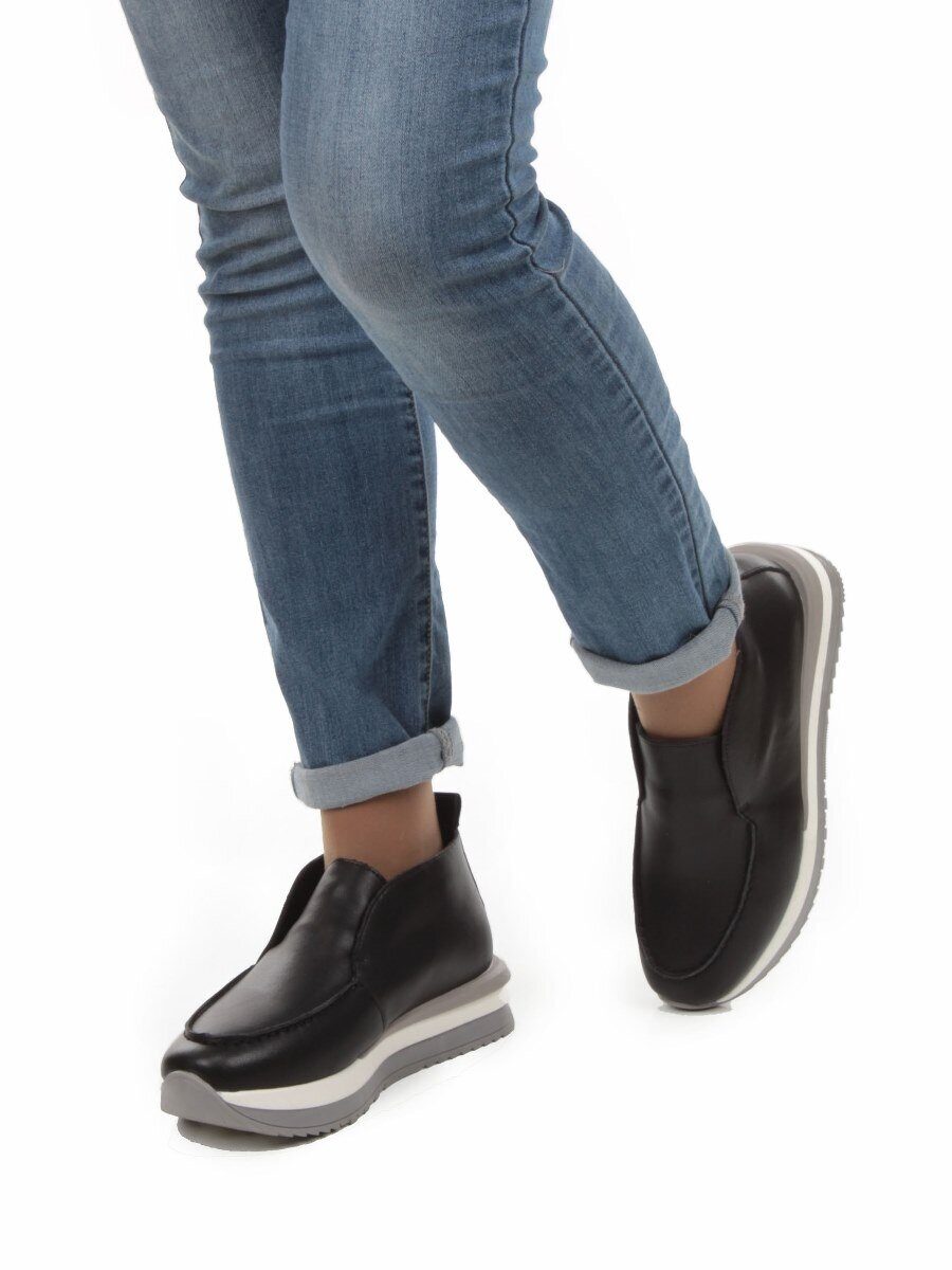 01-5576-1 BLACK Ботинки демисезонные женские (натуральная кожа, байка)